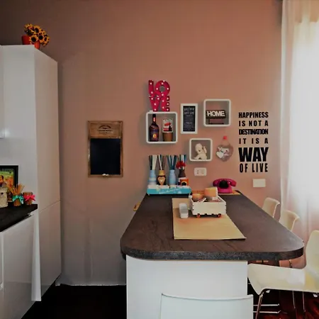 Apartment Dream & *